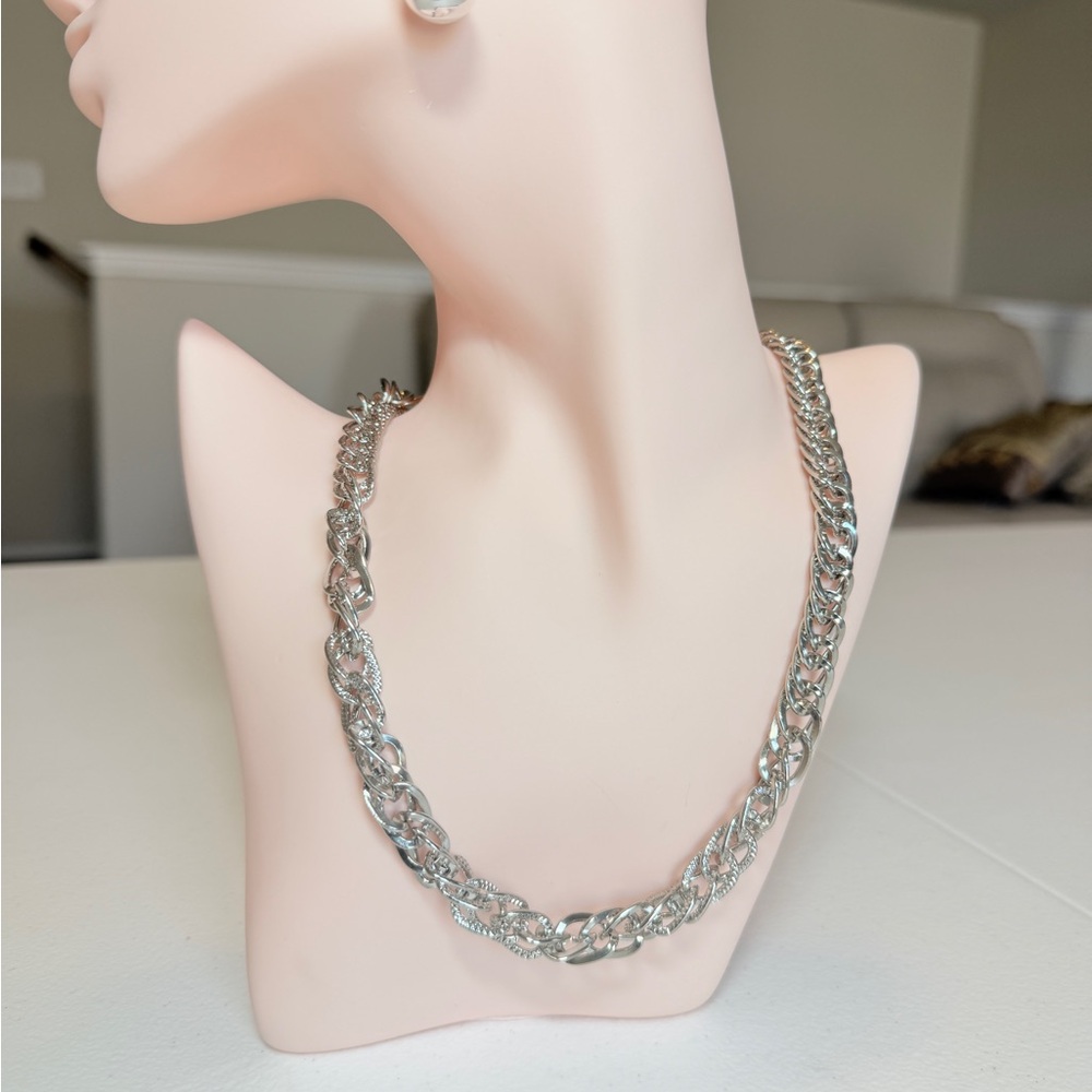 Silver-Tone Women’s Chain Necklace